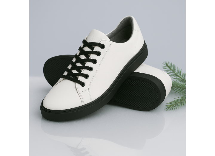 Жіночі зимові кросівки з вовною шкіряні Kindzer LUX 5211 білі з чорними шнурками